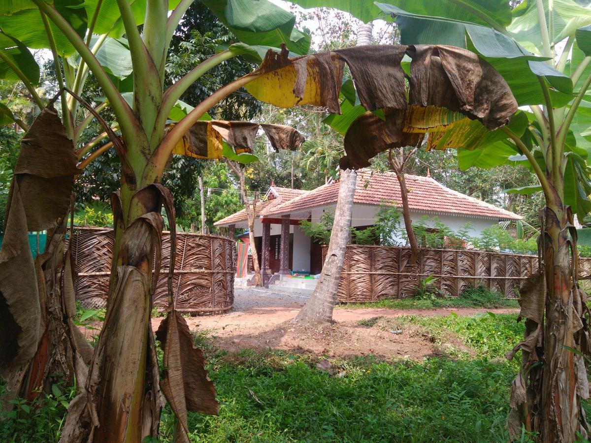 Munroe Coconut Homestay Mundrothuruth Exterior photo