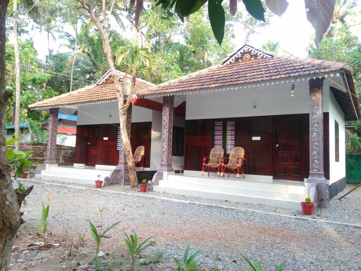 Munroe Coconut Homestay Mundrothuruth Exterior photo