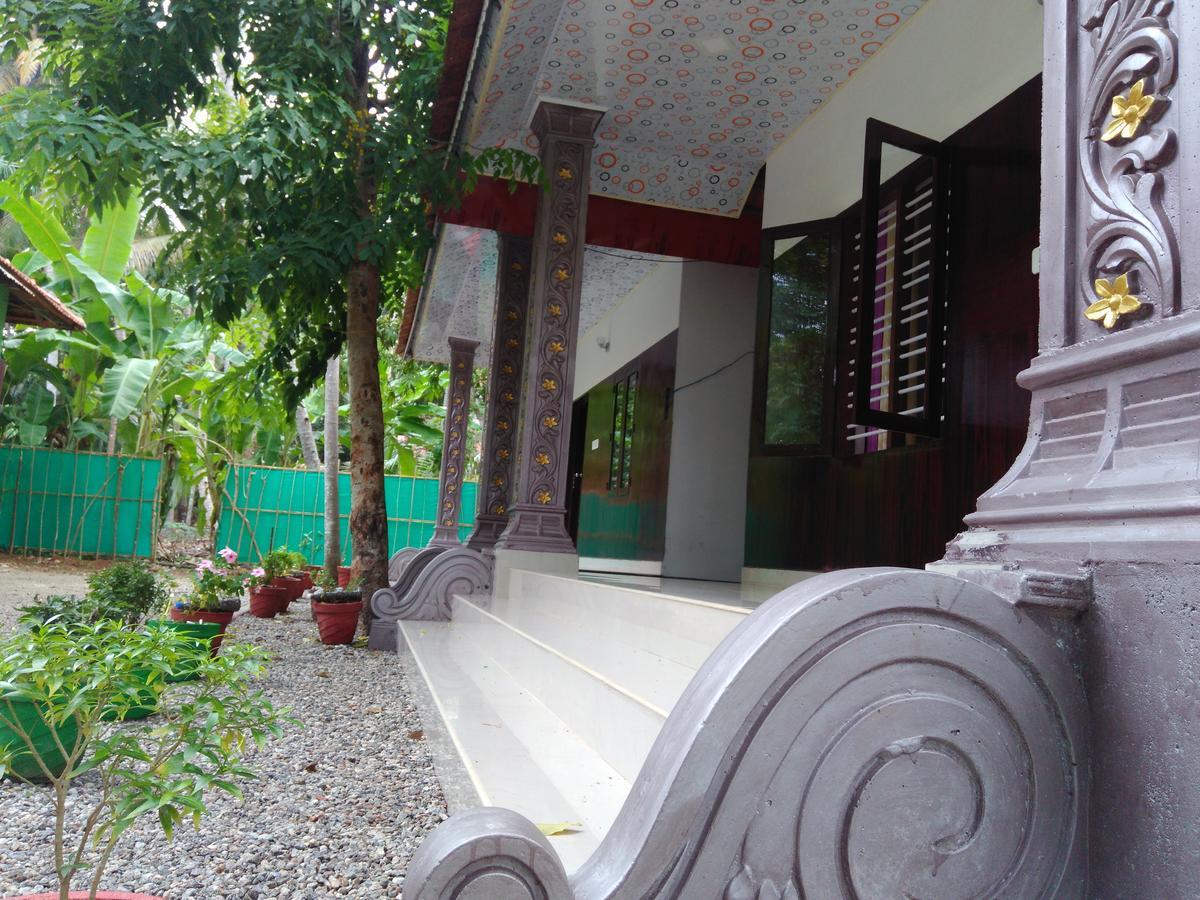 Munroe Coconut Homestay Mundrothuruth Exterior photo